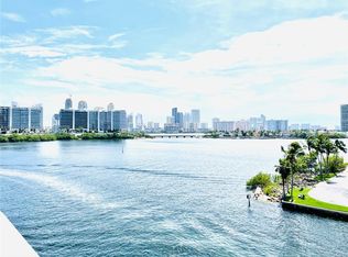 3300 NE 188th St APT 409, Aventura, FL 33180
