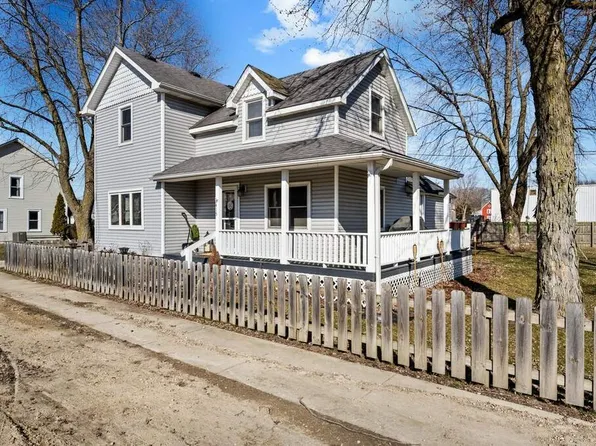 415 Main St, Maple Park, IL 60151