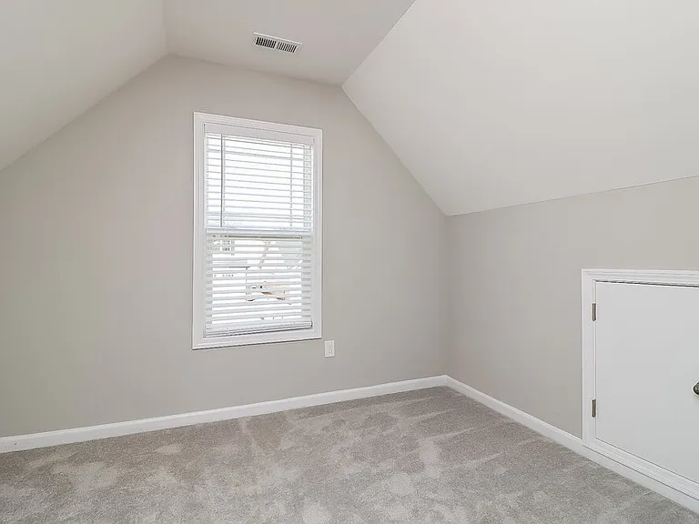 12 Patagonia Pl — Photo 17
