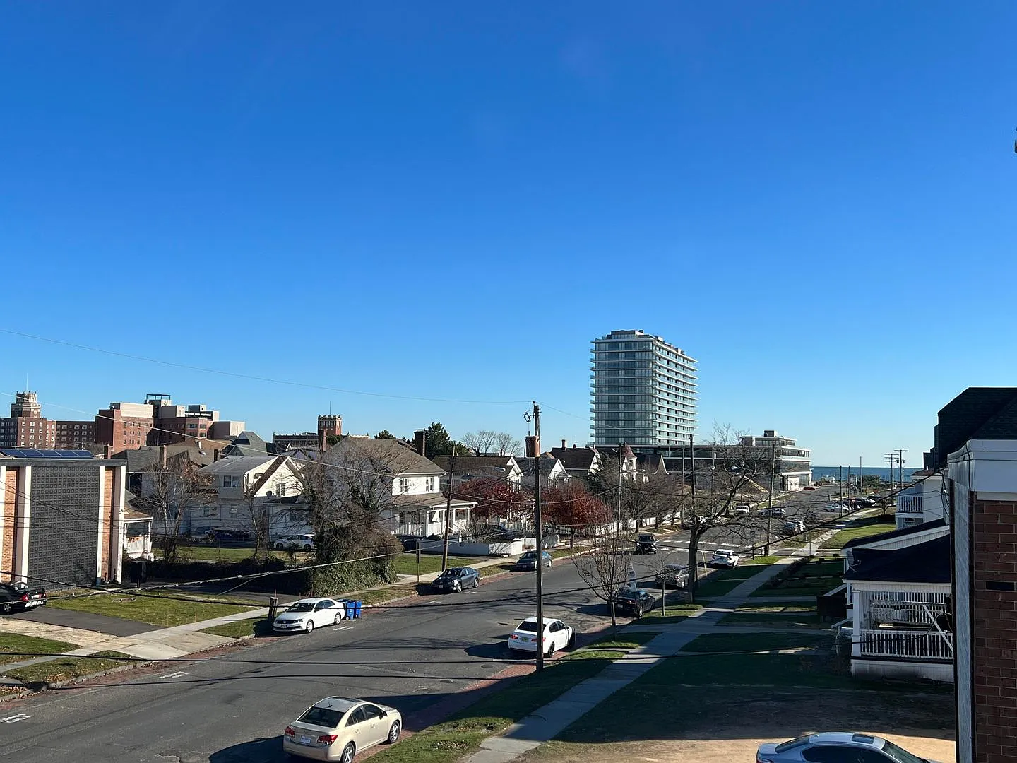 1010 Grand Avenue — Photo 1