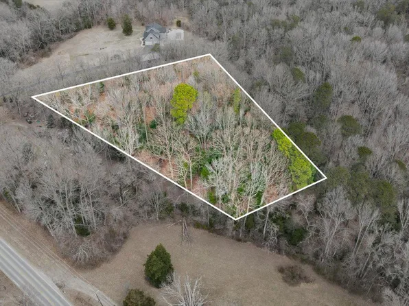 White Oak Rd, Fredericksburg, VA 22405