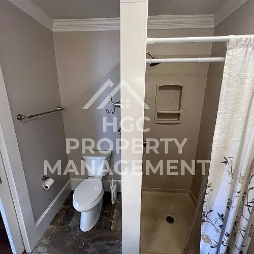 527 Patrick St — Photo 22