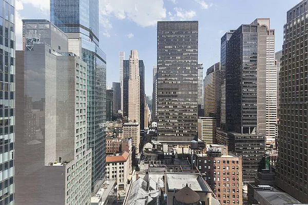 Rented by Cooper & Cooper Real Estate | media 27