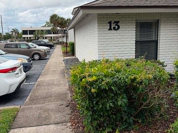 2nd image of 3094 Plaza Terrace Dr