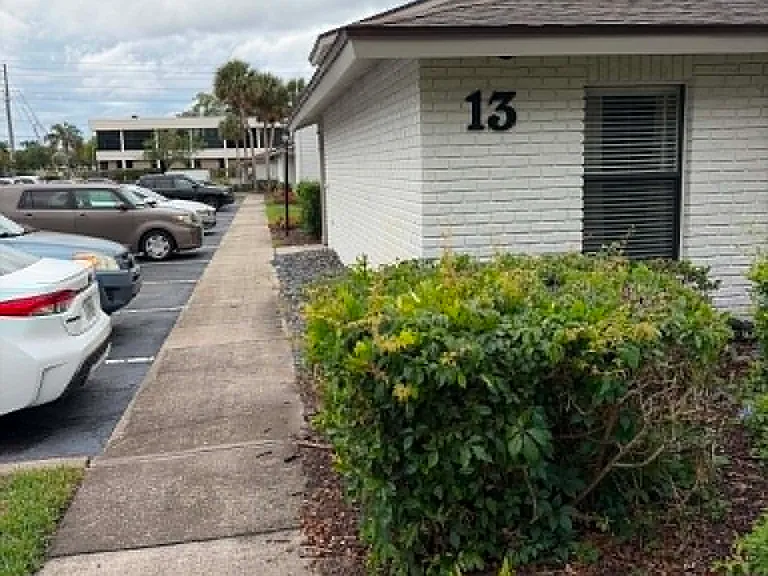 3094 Plaza Terrace Dr — Photo 1