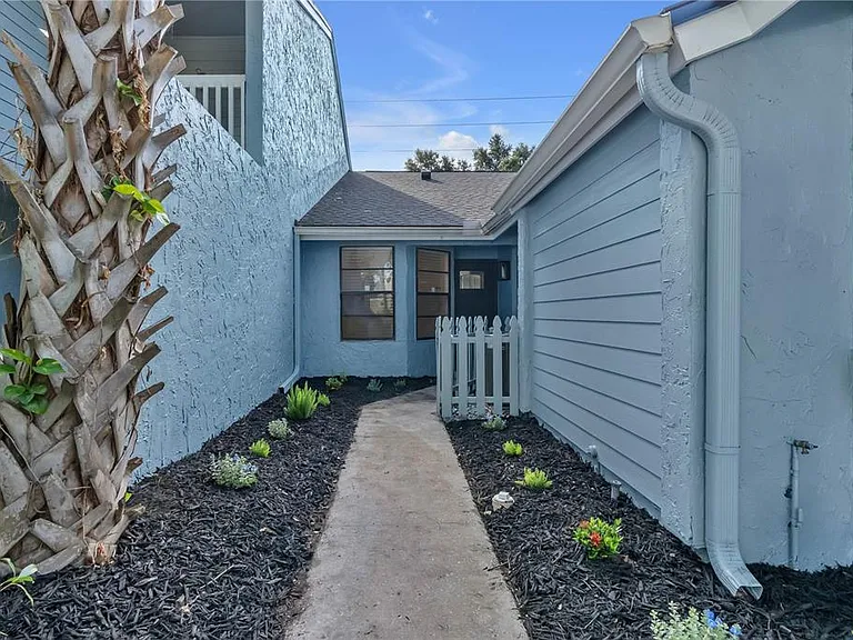 8313 Citrus Chase Dr — Photo 6