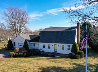 76 Belvidere Rd, Falmouth, MA 02540