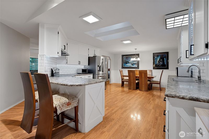 5th image of 32916 14th Avenue S