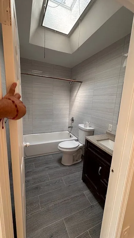 3 bed, 2.0 bath, 1108 sqft, $1,800 — Photo 3