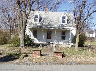 1108 3rd St, Altavista, VA 24517