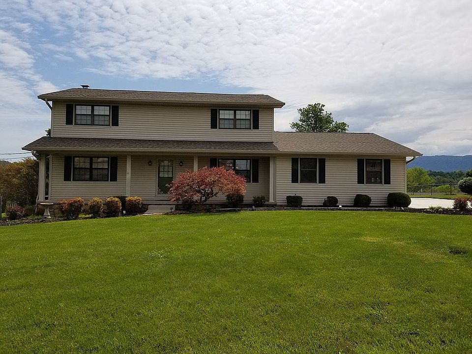 1st image of 223 Chapman Overlook Dr