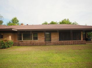 302 W 5th St, Danville, AR 72833