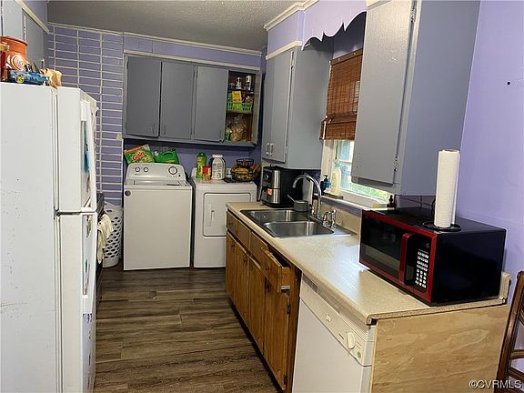 3rd image of 1026 McKenzie St