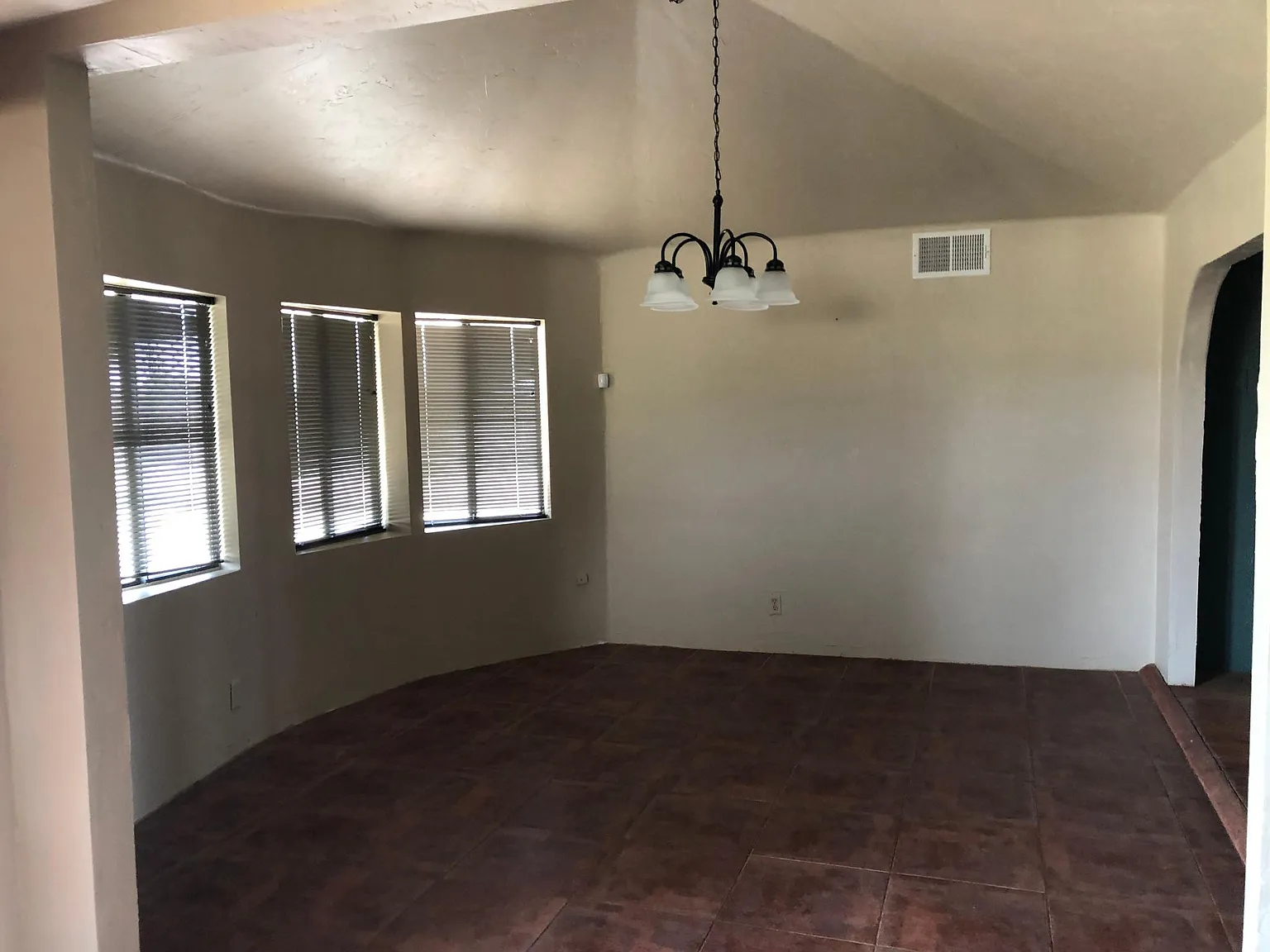 Lister Dr, La Mesa — Photo 3