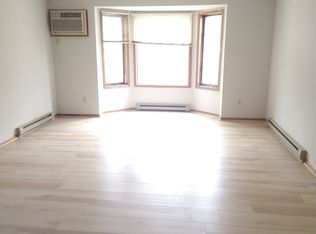 2425 E Franklin Ave APT 210, Minneapolis, MN 55406