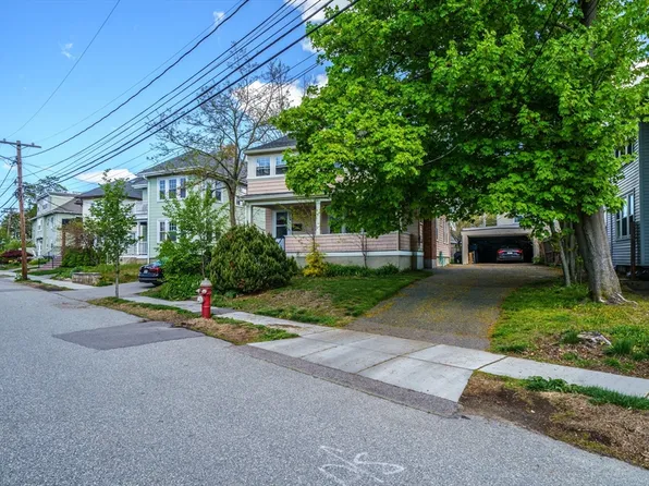 9 Fairview Ave, Watertown, MA 02472