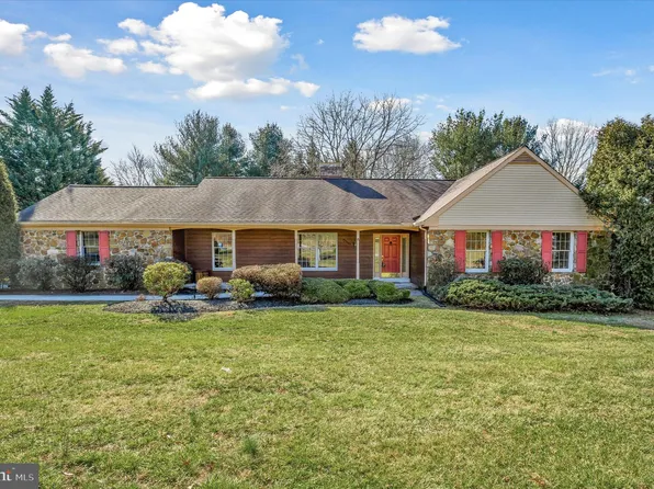 200 Whitestone Dr, Kennett Square, PA 19348
