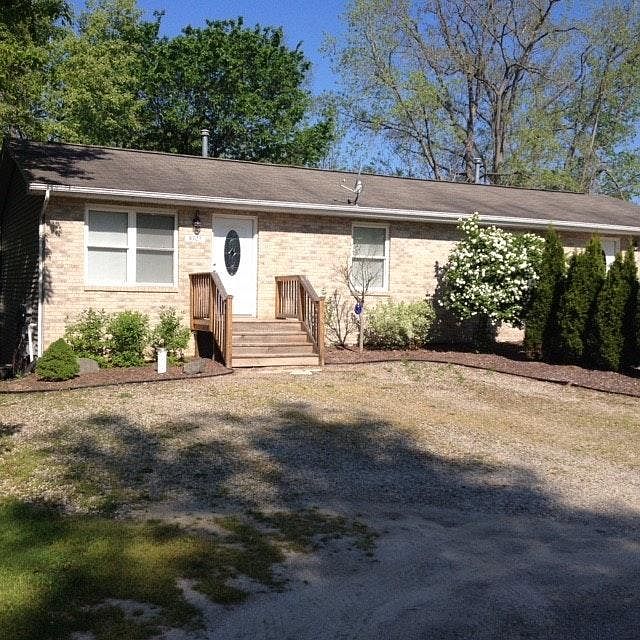1st image of 8727 Lincoln Dr