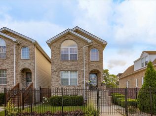 151 S Whipple St, Chicago, IL 60612