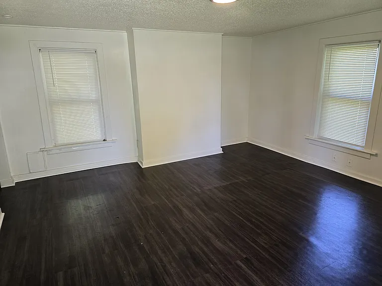 1101 E Frederick St — Photo 3