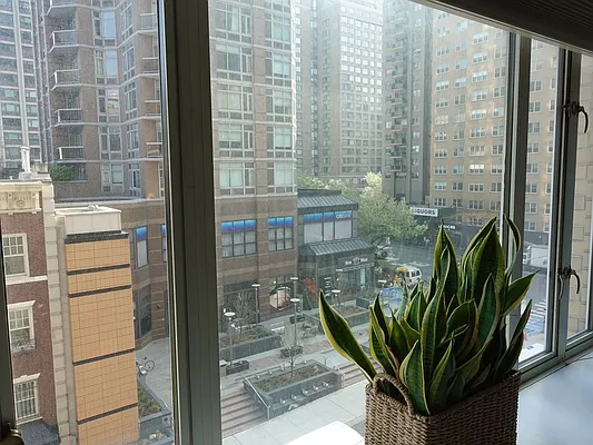 Rented by Real Estate Investors Group LLC | media 10