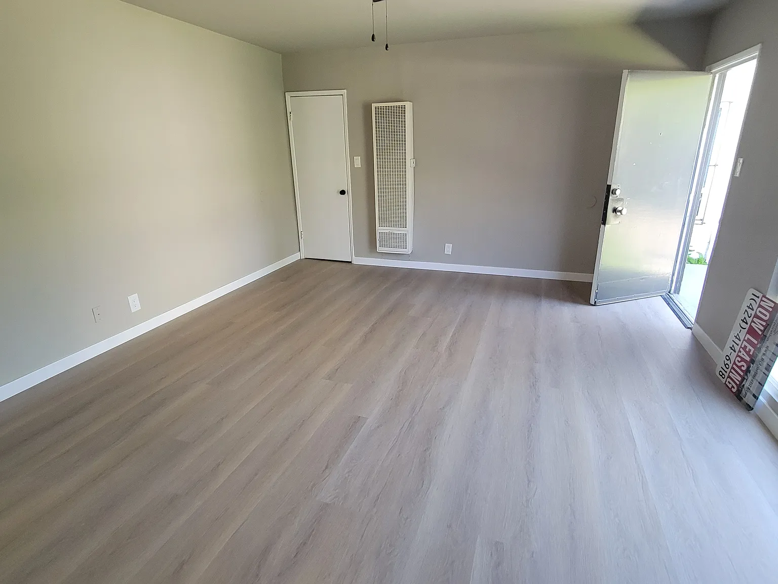 Studio, 550 sqft, $1,595 — Photo 3