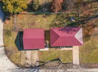 308 N Walnut St, Clinton, IL 61727