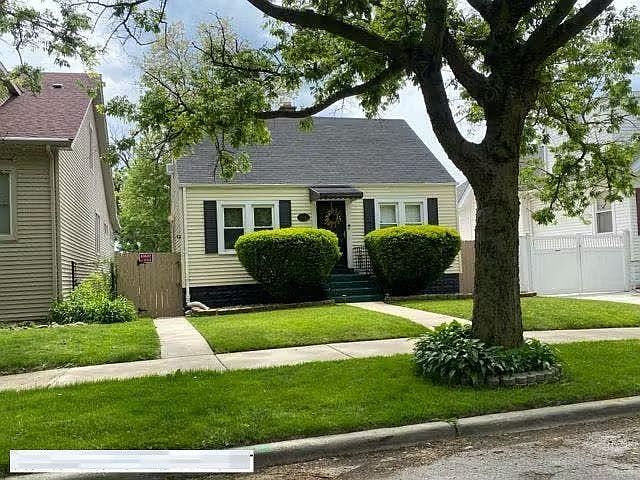 2nd image of 309 W 124th St