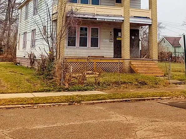 15492 Fairfield St, Detroit, MI 48238