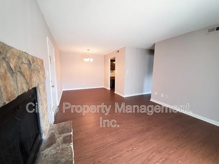 3930 Pulaski Pike NW #C-07 — Photo 3