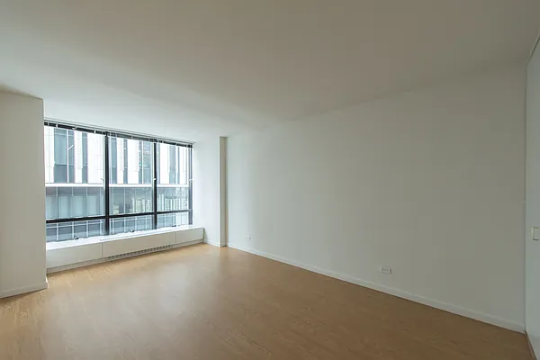 Rented by Solow Realty | media 6