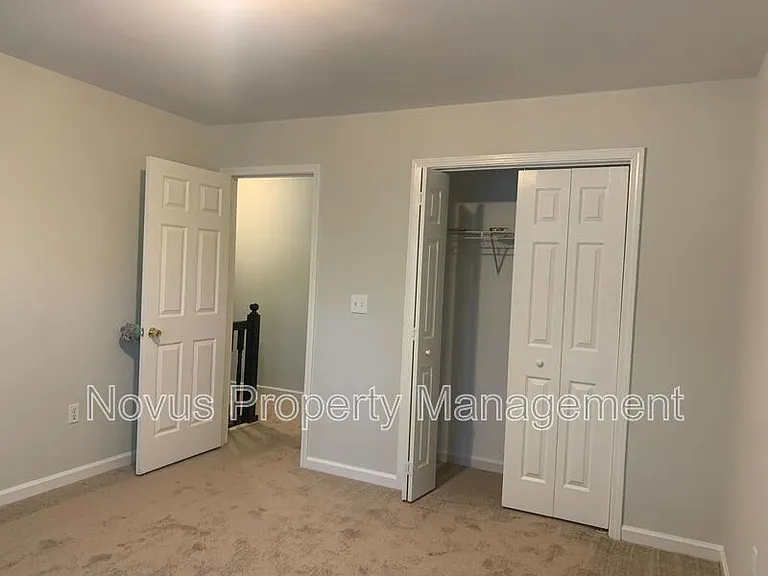 7439 Mason Falls Dr — Photo 17