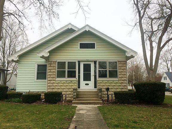 2nd image of 923 N Chicago St