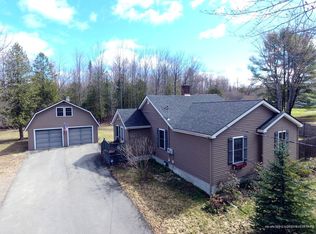 34 Middle Rd, Skowhegan, ME 04976