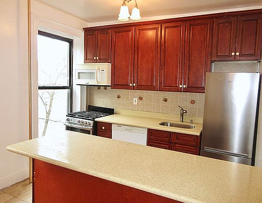 3rd image of 63 Greene Ave APT 3