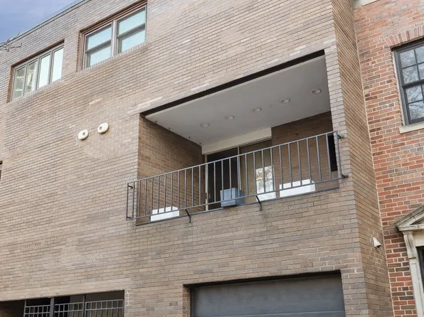 215 W Willow St, Chicago, IL 60614