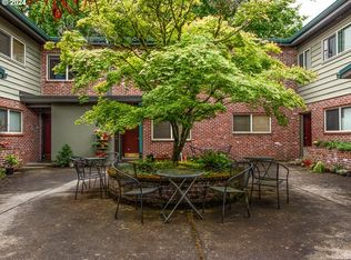 908 SW Gaines St APT 19, Portland, OR 97239