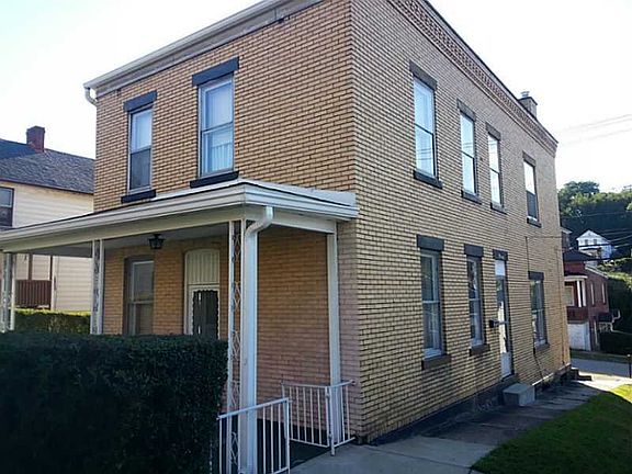 2nd image of 600 Lowry Ave