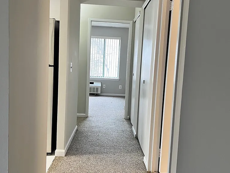 145 Wellington Ct #2A — Photo 15
