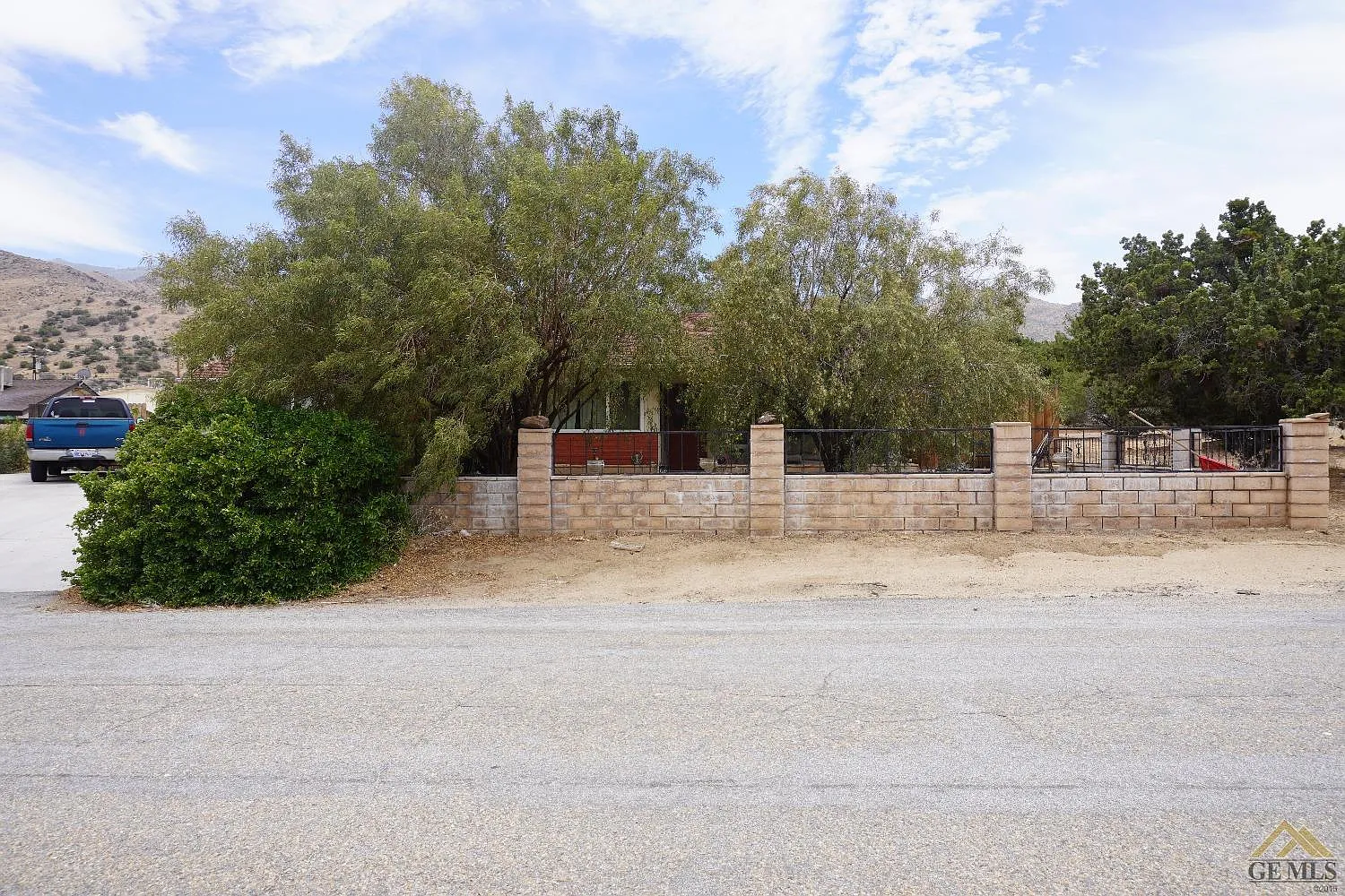 8630 Jawbone Ave photo 1