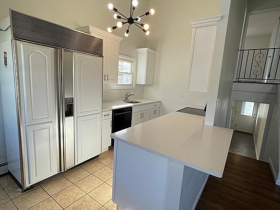 3rd image of 380 S Ocean Ave #382