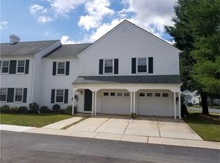 514 Sutton Way #O, Monroe Township, NJ 08831