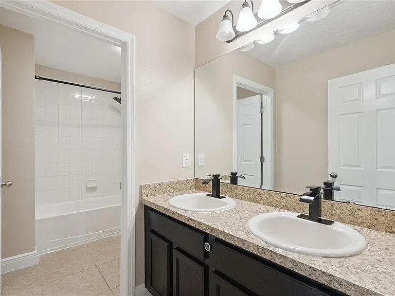 2227 Napone Ln — Photo 22