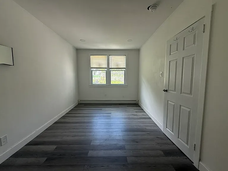 5 Van Wagoner Ave #1 — Photo 7
