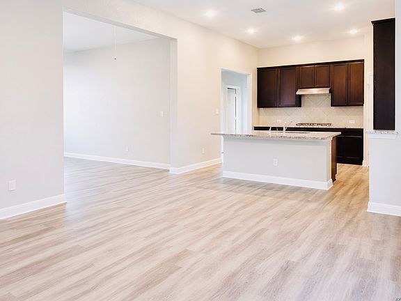 4th image of 8022 Carver Heights