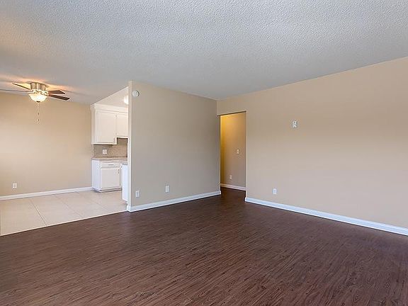 4th image of 321 S San Jose Ave