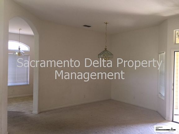 5th image of 3205 White Canyon Way