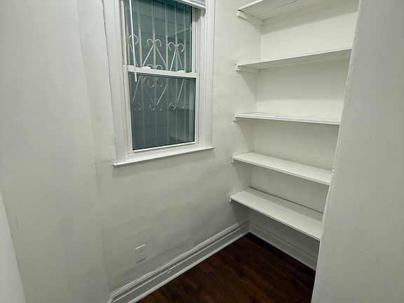 3rd image of 313 S 19th St Floor 1