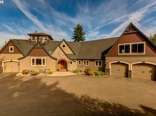 18060 S Ridge Runner Rd, Oregon City, OR 97045