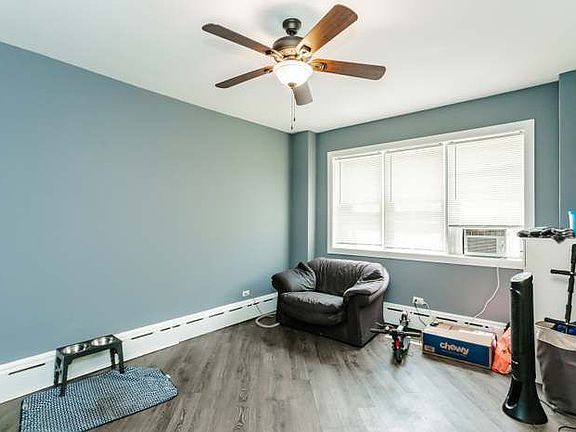 4th image of 2308 W Grand Ave #1